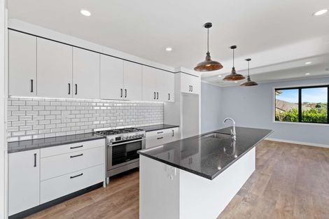 Photo of property in 25 Kauri Drive, Waiuku, 2123