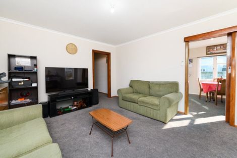 Photo of property in 25 Newhaven Place, Roslyn, Palmerston North, 4414