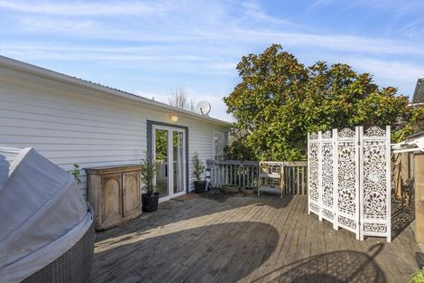 Photo of property in 78 Grays Road, Camborne, Porirua, 5026