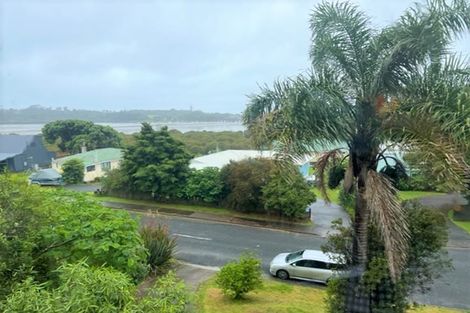 Photo of property in 56 Tahuna Road, Paihia, 0200