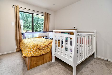 Photo of property in 7 Palmetto Place, Goodwood Heights, Auckland, 2105