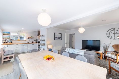 Photo of property in 15 Black Beech Street, Birchville, Upper Hutt, 5018