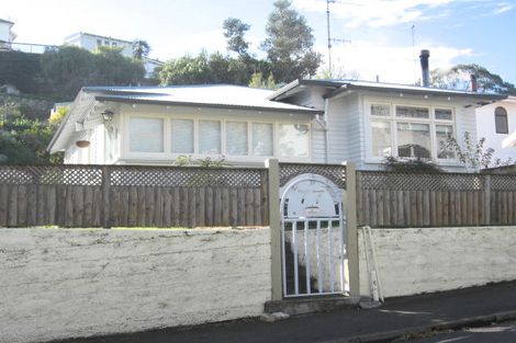 Photo of property in 77 Milton Road, Bluff Hill, Napier, 4110