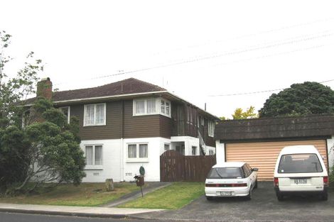 Photo of property in 3 Trinidad Road, Sunnynook, Auckland, 0620