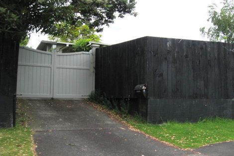 Photo of property in 76 Muir Avenue, Mangere Bridge, Auckland, 2022
