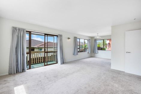 Photo of property in 2/26 Cromdale Avenue, Highland Park, Auckland, 2010