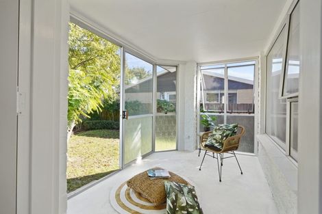 Photo of property in 21 Heaphy Place, Casebrook, Christchurch, 8051