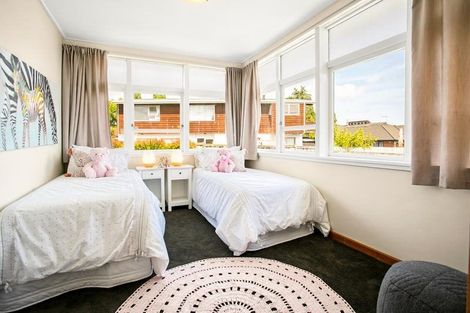 Photo of property in 483a West Coast Road, Glen Eden, Auckland, 0602