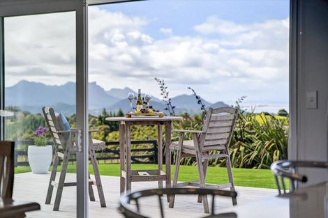 Photo of property in 308 Owhiwa Road, Parua Bay, Onerahi, 0192