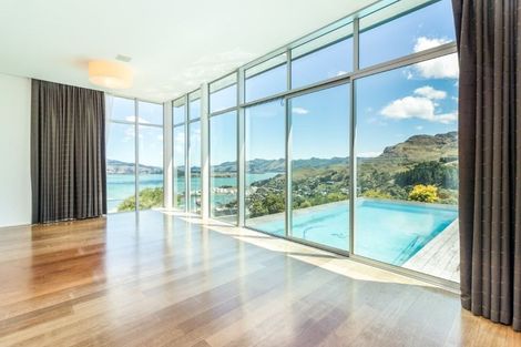 Photo of property in 9 Hyllton Heights, Lyttelton, 8082