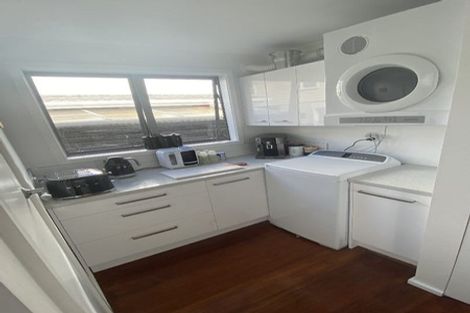 Photo of property in 4 Oriental Street, Petone, Lower Hutt, 5012