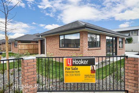 Photo of property in 2 Arena Court, Palmerston North, 4410