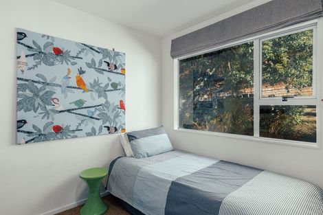 Photo of property in 16 Osmond Lane, Mount Pleasant, Christchurch, 8081