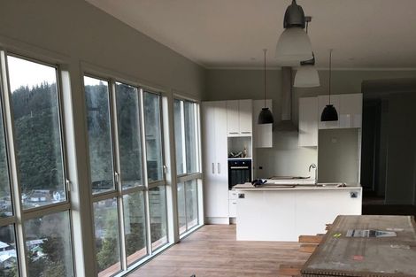 Photo of property in 38b Emerald Hill Drive, Birchville, Upper Hutt, 5018