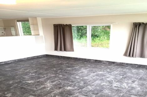 Photo of property in 69 Torkar Road, Clarks Beach, 2122