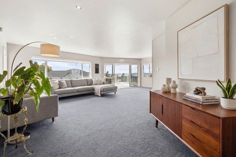 Photo of property in 40 Westpark Drive, West Harbour, Auckland, 0618