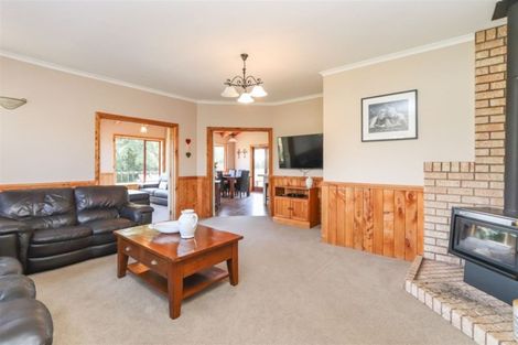 Photo of property in 13 Bosworth Street, Egmont Village, 4372