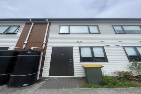 Photo of property in 7/1 Sylvan Crescent, Te Atatu South, Auckland, 0610