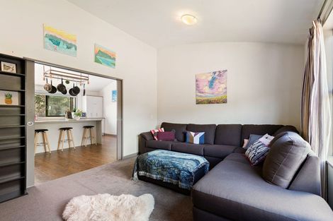 Photo of property in 32 Closeburn Road, Closeburn, Queenstown, 9371