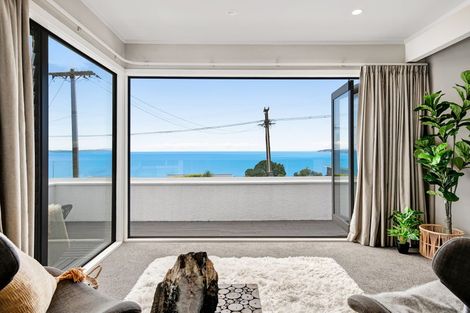 Photo of property in 1/6 Duncansby Road, Stanmore Bay, Whangaparaoa, 0932