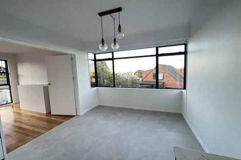 Photo of property in 708 East Coast Road, Pinehill, Auckland, 0632