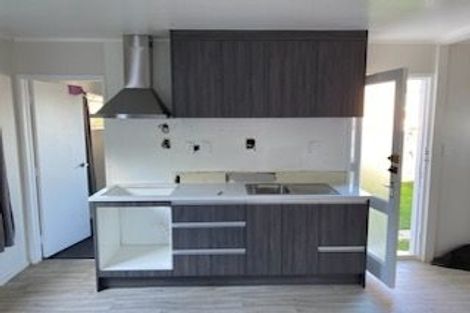 Photo of property in 2/32 Kapuka Road, Mangere Bridge, Auckland, 2022