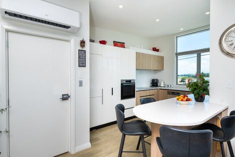 Photo of property in 82b Meeanee Quay, Westshore, Napier, 4110