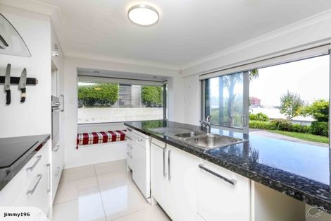 Photo of property in 129 Pendarves Street, New Plymouth, 4312
