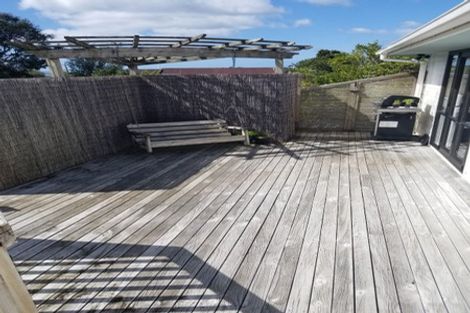 Photo of property in 2 Corric Hill, Torbay, Auckland, 0630