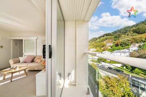 Photo of property in Grosvenor Flats, 19 Cottleville Terrace, Thorndon, Wellington, 6011