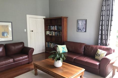 Photo of property in 25 Cameron Road, Bluff Hill, Napier, 4110