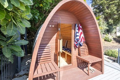 Photo of property in Signal Stn Road, Pouto, Te Kopuru, 0391