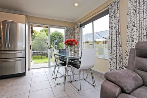Photo of property in 13 Bale Place, Havelock North, 4130