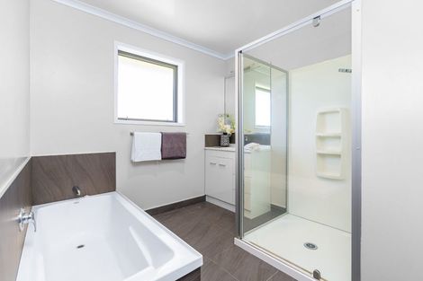 Photo of property in 29 Lake Drive, Tikipunga, Whangarei, 0112