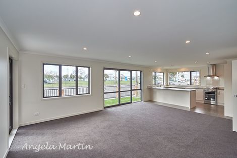 Photo of property in 2 Arena Court, Palmerston North, 4410