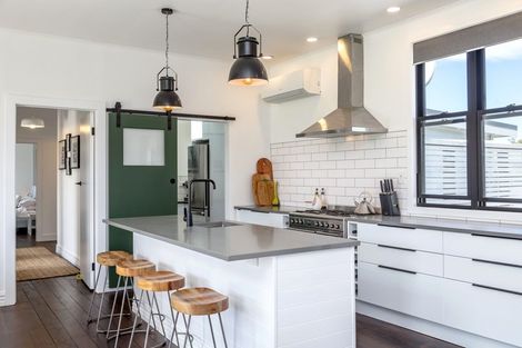 Photo of property in 32 Otawa Drive, West Taratahi, Masterton, 5887