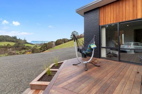 Photo of property in 44 Spikes Way, Whitianga, 3510