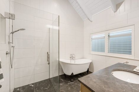 Photo of property in 197 Papakura-clevedon Road, Clevedon, Papakura, 2582