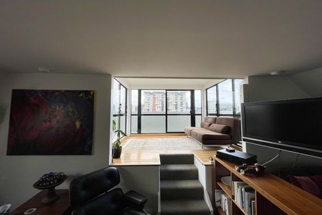 Photo of property in 3/2 Macdonald Crescent, Te Aro, Wellington, 6011