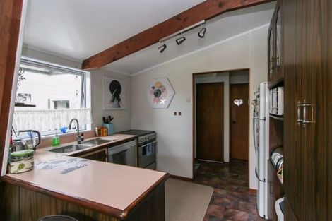 Photo of property in 27 Towai Street, Inglewood, 4330