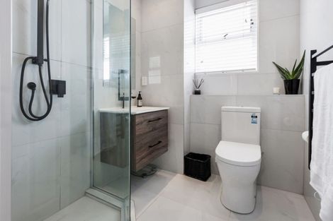 Photo of property in Illawarra Flats, 11/6 Brighton Road, Parnell, Auckland, 1052