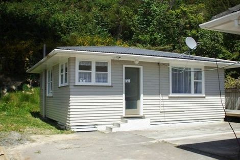 Photo of property in 84 Hine Road, Wainuiomata, Lower Hutt, 5014