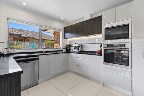 Photo of property in 16 Popata Close, Papamoa Beach, Papamoa, 3118