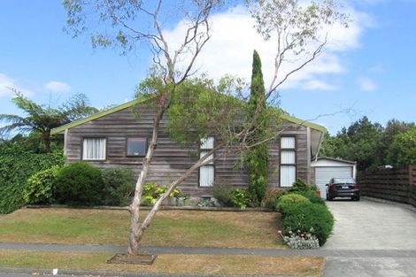 Photo of property in 34 Larchmont Grove, Totara Park, Upper Hutt, 5018