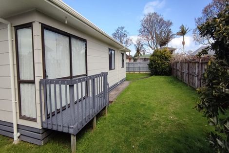 Photo of property in 2/41 Vine Street, Mangere East, Auckland, 2024