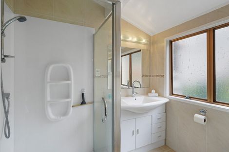 Photo of property in 16 Langstone Place, Chatswood, Auckland, 0626