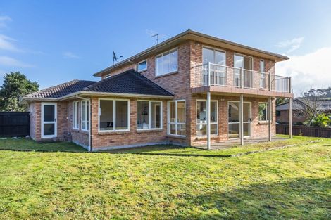 Photo of property in 1 George Deane Place, Greenhithe, Auckland, 0632