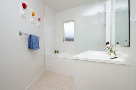 Photo of property in 3/66 Dominion Street, Takapuna, Auckland, 0622