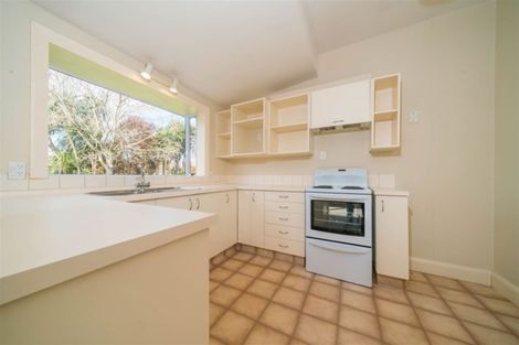 Photo of property in 87 Middlepark Road, Sockburn, Christchurch, 8042