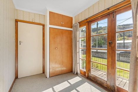 Photo of property in 19 Van Asch Street, Sumner, Christchurch, 8081